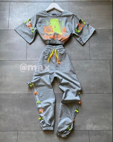 h m kompleti: New,,Lion-TeamX’’Set
Velicine:S M L XL
Boje:Siva i Crna
Cena:2900 Din — 1