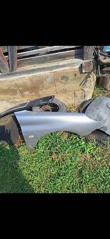 polovan auto do 1500 evra: FAR ZA PEUGEOT 206 OD 2000. DO 2006. GOD — 5