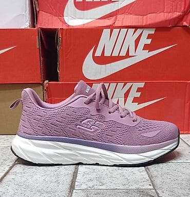 nike patike shox: Skechers
3400 
od 36 do 41 — 2