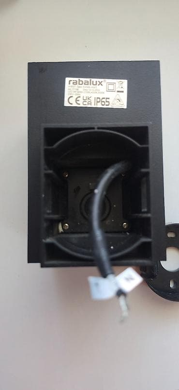 mastermax trimer na kolicima: Spoljašnja zidna lampa – moderni kockasti dizajn Na prodaju 20 komada — 7