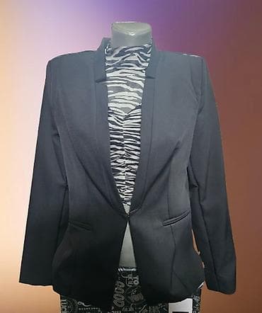 Klasičan crni sako. 36-42