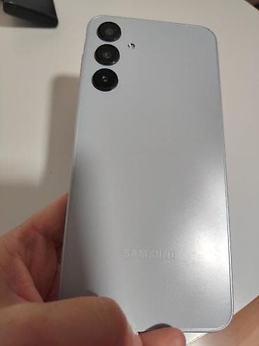 hagi vagi 1: Samsung Galaxy A34 5G – srebna boja Glavne karakteristike: - Ekran — 5
