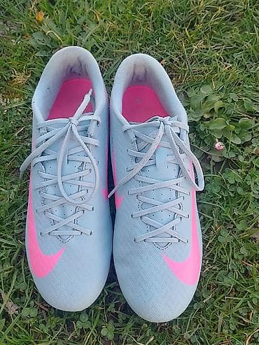 Muzički instrumenti: Kopacke NIKE MERCURIAl br 38,5 gaziste 24 cm su u odlicnom stanju sa — 8