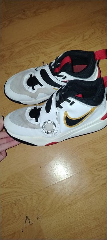 pollini obuća: Nike košarkaške patike za decu - Model: Nike Team Hustle D 10 (boje — 3