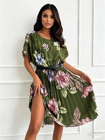 kacket new york: Ženske letnje haljine s floralnim printom
2300 din
S M L — 2