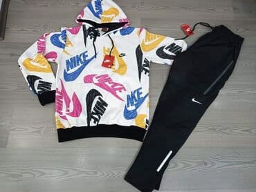 nike komplet trenerke: Duks cena 2500 dinara   Komplet trenerka komplet 4000 dinara — 2