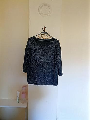 Ženska majica sa šljokičastim efektom i natpisom “Forever”. - Boja