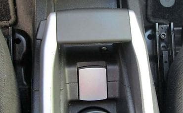 Car Interior Parts: RUČICA RUČNE KOČNICE ZA OPEL ZAFIRA OD 2005. DO 2011. GOD. | Polovni — 2