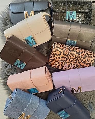da li je pandora srebro: Ženska crossbody torba sa metalnim slovom “M”zlatne boje. -Kompaktna — 5