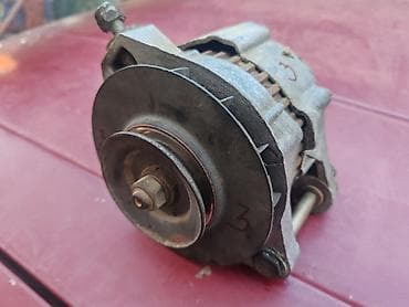 top cars obrenovac: Alternator Lada 21213 Niva,2107 Riva,2104 Karavan br.3. Polovno — 1