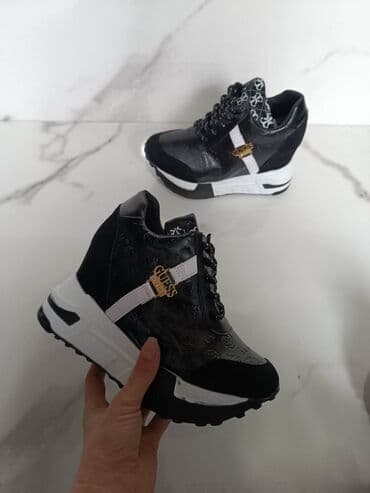 starke 36: 36 - 40
4700 — 1