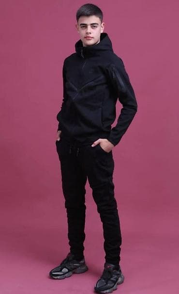 decije terrex cipele: Dečije pamučne trenerke 14 veličine za 3700 din
pb — 4