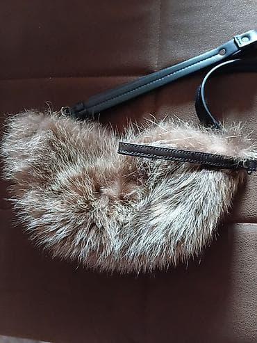 samsonite muska torbica: Plišana torbica sa krznom – polumesec/banana model - Materijal — 5