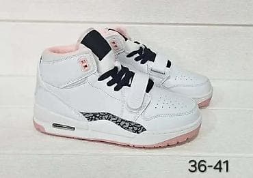 buzz patike nike tn: Duboke
Cena 2400 din
D🧡 — 2