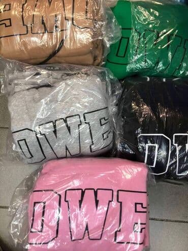 levis dukserice: S m l xl termo
2700 — 7