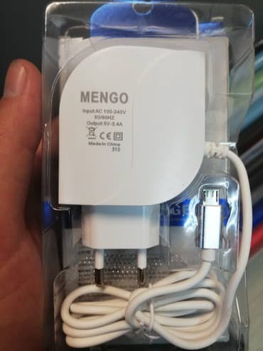 Dodaci za mobilne telefone: MENGO fast charger ( 1 micro USB + 3 USB izlaza ) Najkvalitetniju — 3