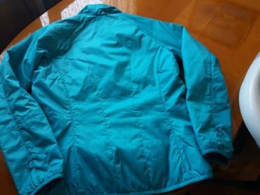 bajkerska jakna sa krznom: Skroz nova jaknica tanja kao suskavac,adidas original. Prelepa — 3