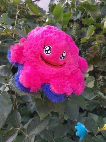 Huggy Wuggy plisane igracke Tata 50cm visina 1400din Deda pauk 23cm