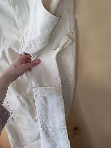 crop top c: H&M pantalone – model cargo/utility u krem-beloj boji. - — 3