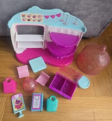 pepa kucica: Shopkins Cupcake Queen Cafe set za igru, poslasticarnica za kolace — 2