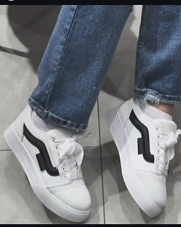 paciotti patike crne: Ženske patike – platforma - Dizajn: dva modela 1) Bela patika sa — 1