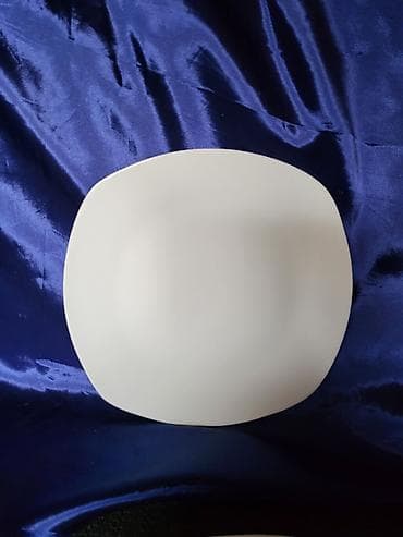 ceski porcelan servis za rucavanje cena: Tanjiri novi,vintaz Van Well porcelan Nemacka. Desertni tanjiri — 9
