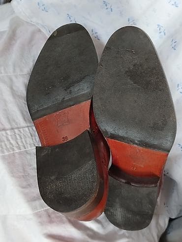 sebago cipele novi sad: Cipele oksfordice broj 39-700 dinara Odlicno stanje Prirodna koza Broj — 5