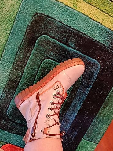 lee cooper ženske jakne: LAK KORAK KREM-BEŽ ČIZMICE BR. 40 - Nošene 1-2 puta.Na prodaju — 2