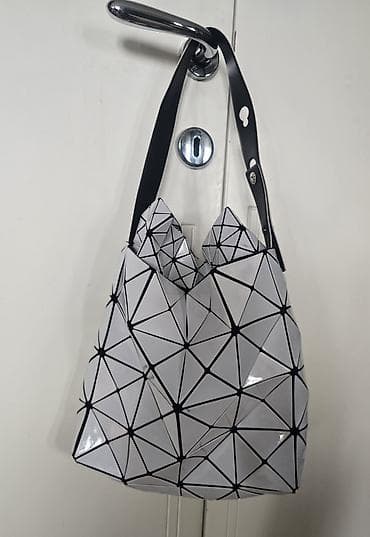 putne torbe na tockice: Bao Bao Issey Miyake Prism Matte bag. Prelepa torba, koja se sama — 9