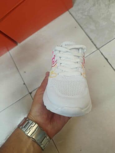 ugg cizme 35 broj: 31-36 ✅
2900 rsd +ptt 📌 — 8