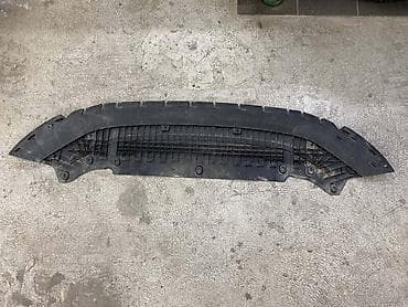 cerada za sofersajbnu: SPOJLER ZA AUDI A6 - 4K0807611 | Zastita motora ispod branika za — 2
