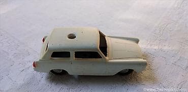 maska: Mehanotehnika Innocenti Austin A 40, 1:43 plastican, fali pr. maska i — 1