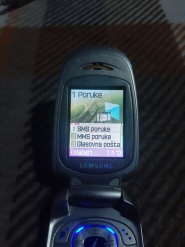 samsung punjač: Samsug sgh x460 ispravan telefon radi na sve mreze,baterija — 8
