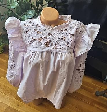 Romantična bluza sa čipkanim vezom - Boja: svetloljubičasta