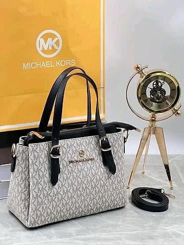 Nakit: 1 klasa kopije
Cena 5300 rsd
💋 — 9