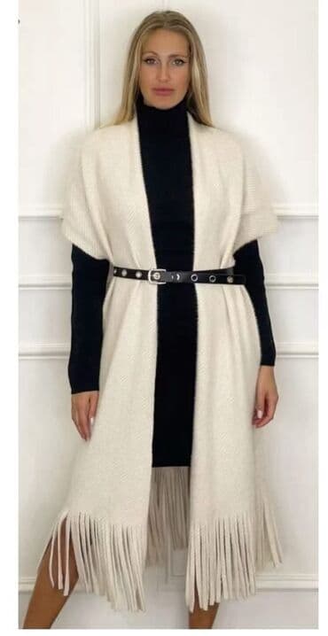 teddy kaput h m: 2900 din 
 XXXXL — 4