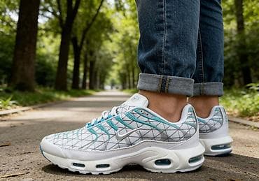 Nike air max tn patike NOVO Novo Brojevi 36 do 41 fb Moja Kupovina na lalafo.rs Nike air max tn patike NOVO Novo Brojevi 36 do 41 fb Moja Kupovina