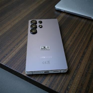 samsung a20e: Prodajem Samsung Galaxy S25 Ultra u specifičnoj i elegantnoj Titanium — 1