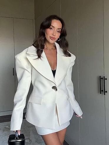 elipsa kompleti: 04. Komplet 3.800 dinara L — 2