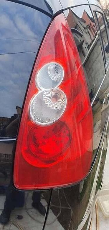 klocne za kamion: ZADNJE LAMPE STOP SVETLA ZA MAZDA 5 — 1
