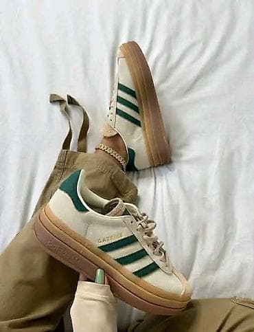 ženske adidas patike: Adidas Gazzele

Brojevi: 36-41

3900 — 3