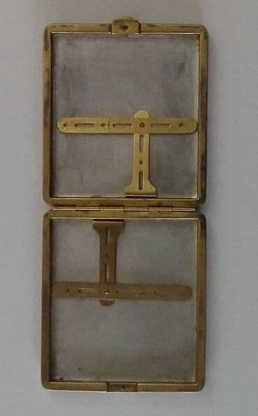 Beauty & Care: Cigarette case, Used — 9