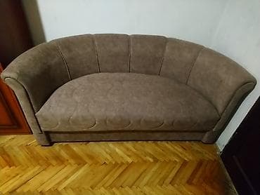 krevetac za bebe igracka: Trosed sa zaobljenim naslonom – braon antilop/velur izgled - Oblik — 4