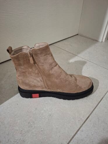 Women's Sneakers and athletic shoes: Gležnjače, 40 — 4