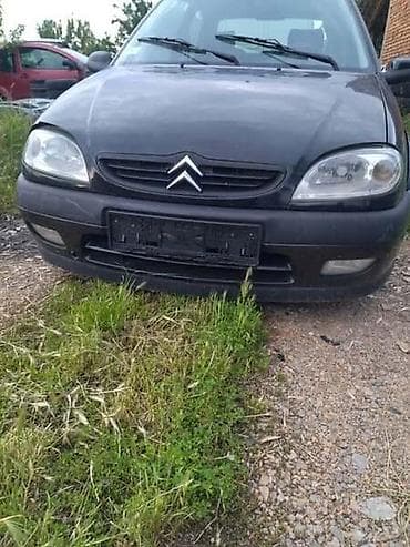 FAROVI ZA CITROEN SAXO OD 2000. DO 2003. GOD na lalafo.rs FAROVI ZA CITROEN SAXO OD 2000. DO 2003. GOD