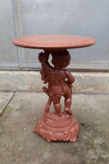 Ugaone garniture: Stilski stolić. Donet iz inostranstva, imitacija drveta, nije drvo — 3