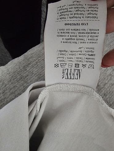 Women's T-shirts and tops: Moschino ženska majica kratkih rukava - Brend: Moschino (etiketa — 2