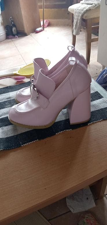 Women's Footwear: Ženske kozne cipele na štiklu u nežno roze boji, sa upečatljivim — 3