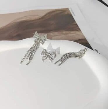 Minđuše koje se mogu nositi na dva načina
Cena:900din