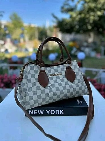lacoste torbe zenske: Torba
3999din
30x16
💋 — 1